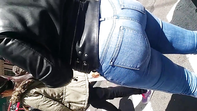 Ghetto black ebony slim and stacked bitch