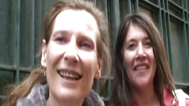 Glory hole for 2 matures