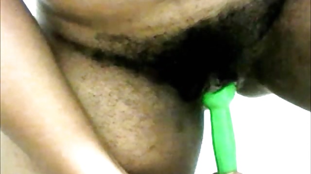 Green Sex Toy and Squirting