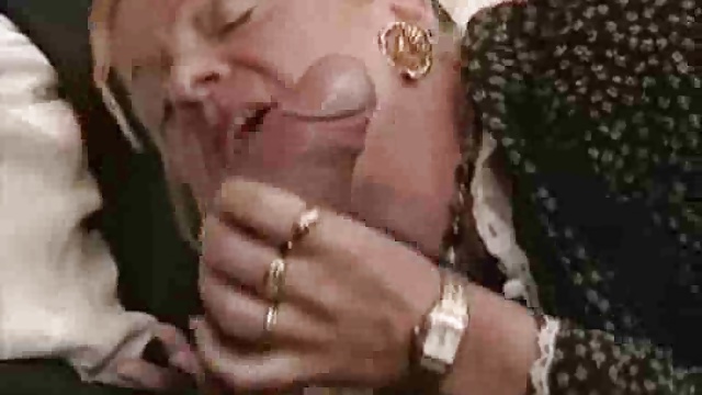 gteat threesome with matures