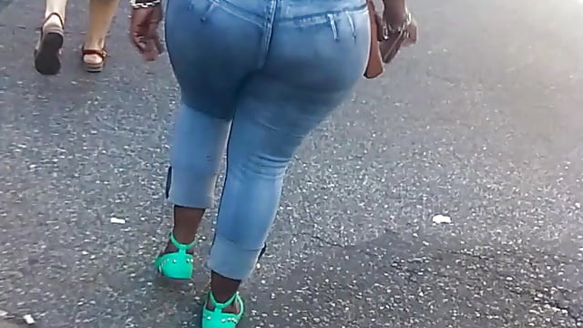 Nice Big Butt In Jeans