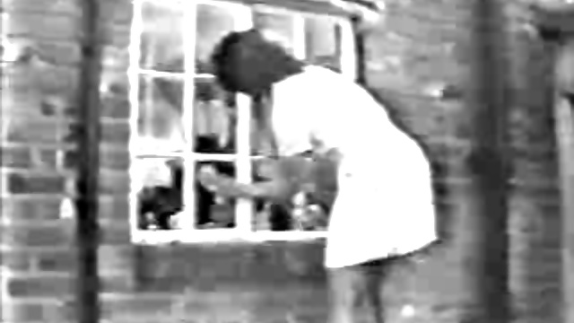 outdoor upskirt wanking outdoors and in